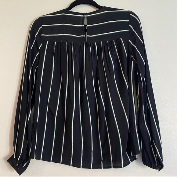 NEW H&M Long Sleeve Crewneck Striped Blouse - Picture 4 of 5
